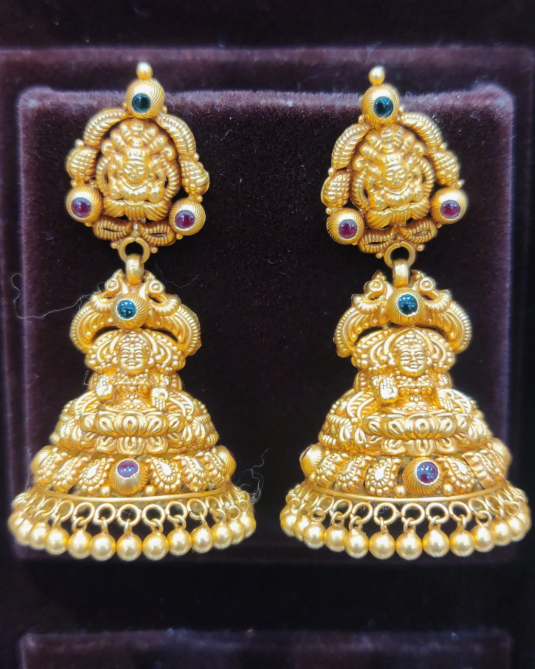 Lakshmi jhumka